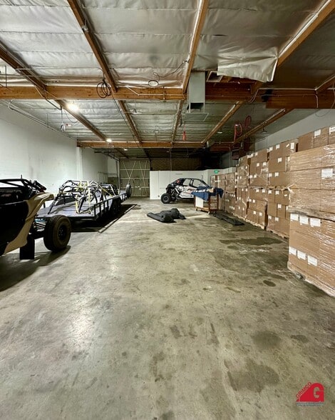 More Photos Of 21730 Lassen St, Chatsworth Manufacturing For Lease