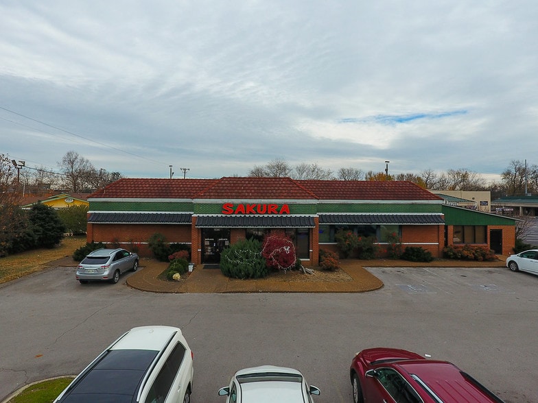 More Photos Of 3451 Lebanon Pike, Hermitage Restaurant For Lease