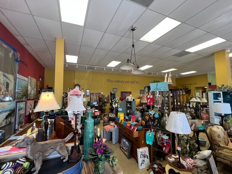 More Photos Of 1101 El Jobean Rd, Port Charlotte Freestanding For Lease
