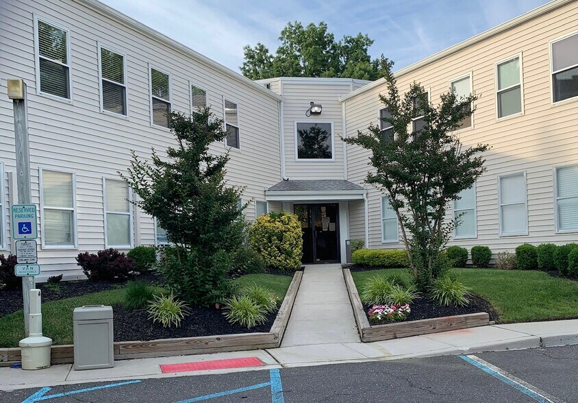 Primary Photo Of 59 Avenue at the Commons, Shrewsbury Medical For Lease