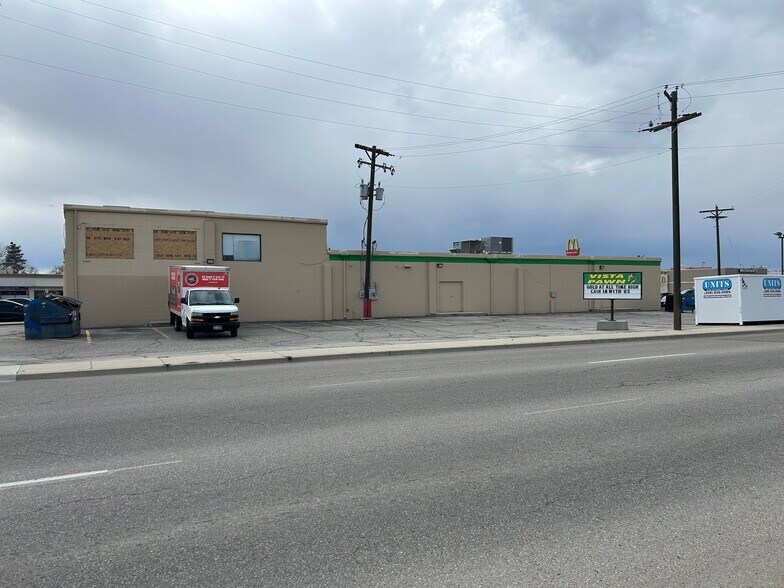 More Photos Of 130 Caldwell Blvd, Nampa General Retail For Lease