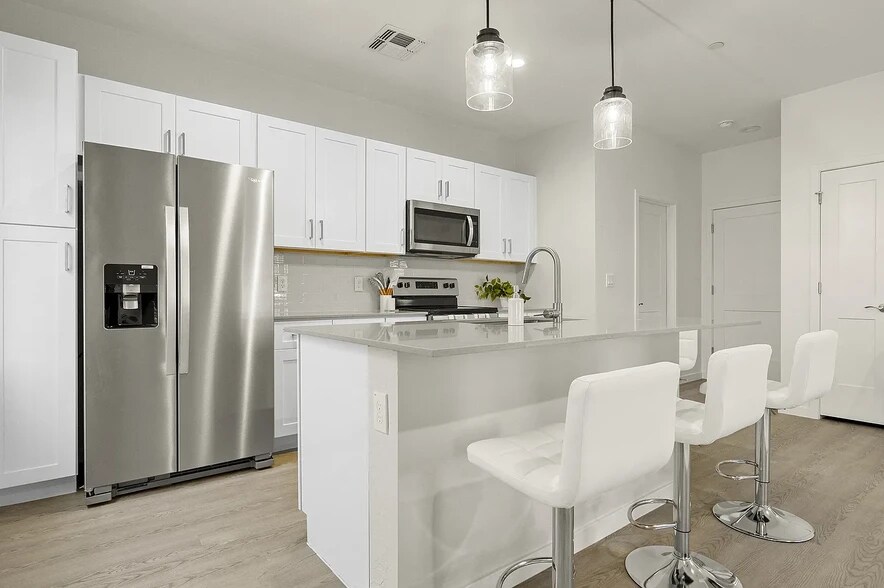 More Photos Of 7850 S Central Ave, Phoenix Apartments For Sale