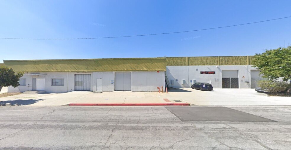More Photos Of 133 - 135 E Maple Ave, Monrovia Warehouse For Lease