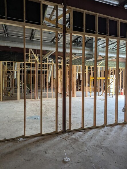 More Photos Of 13502 Almeda Road, Houston Freestanding For Lease