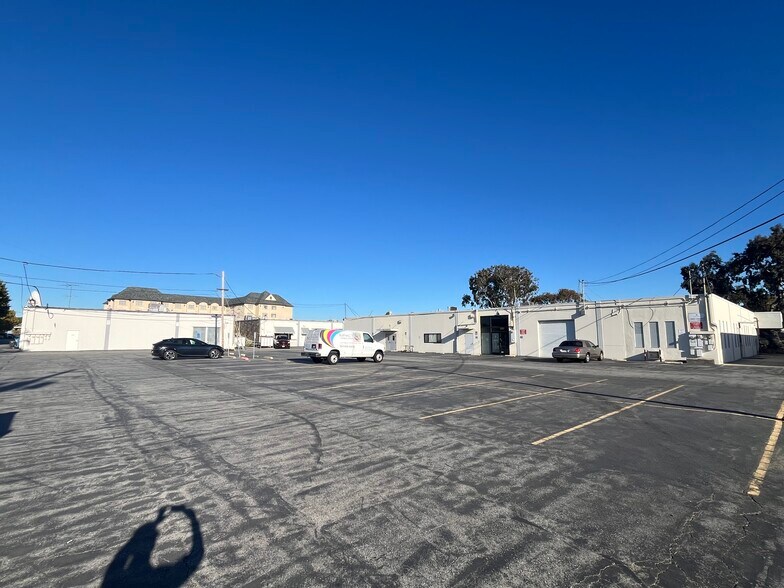 More Photos Of , Burlingame Flex For Sale