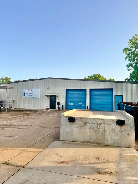 More Photos Of 8314 White Settlement Rd, White Settlement Warehouse For Sale