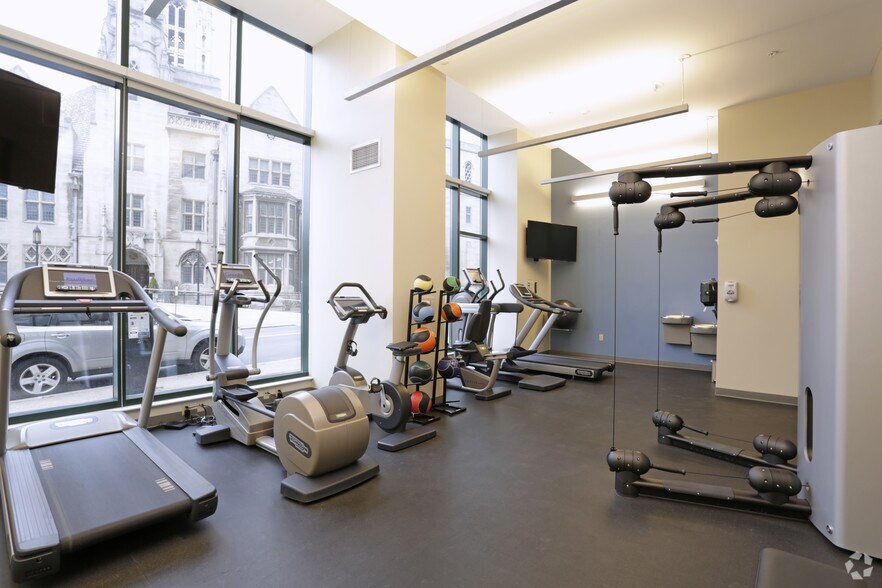 More Photos Of 121 S Highland Ave, Pittsburgh Apartments For Lease