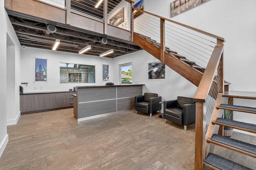 More Photos Of 442 NW 35th St, Boca Raton Office For Sale