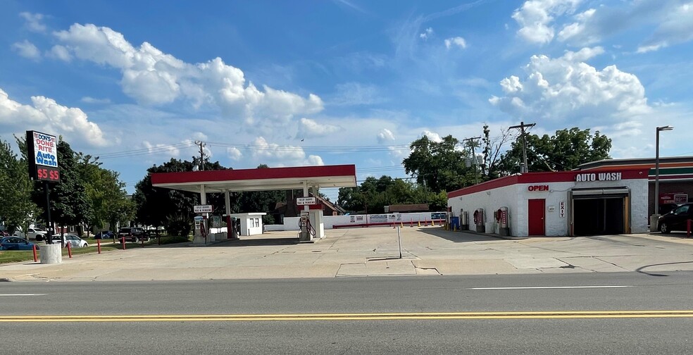 Primary Photo Of 3515 Twelve Mile Rd, Berkley Carwash For Sale