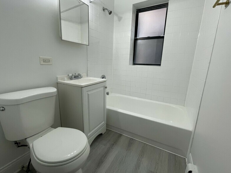 More Photos Of 5100-5104 W Madison St, Chicago Apartments For Sale