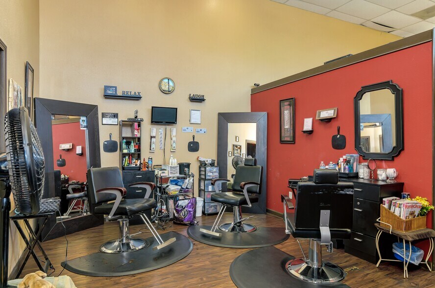 More Photos Of 311-319 Railroad Ave, Pittsburg Freestanding For Sale