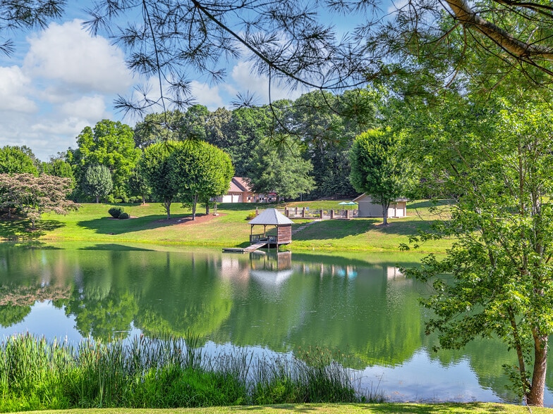 More Photos Of 355 Johnson Dr, Canton Specialty For Sale