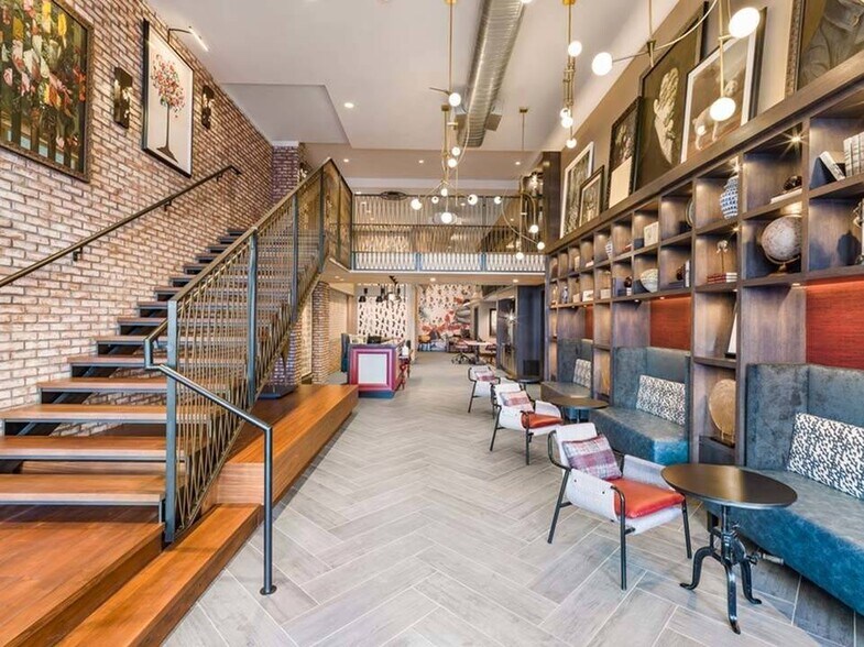 More Photos Of 916 W Broad St, Falls Church Coworking Space