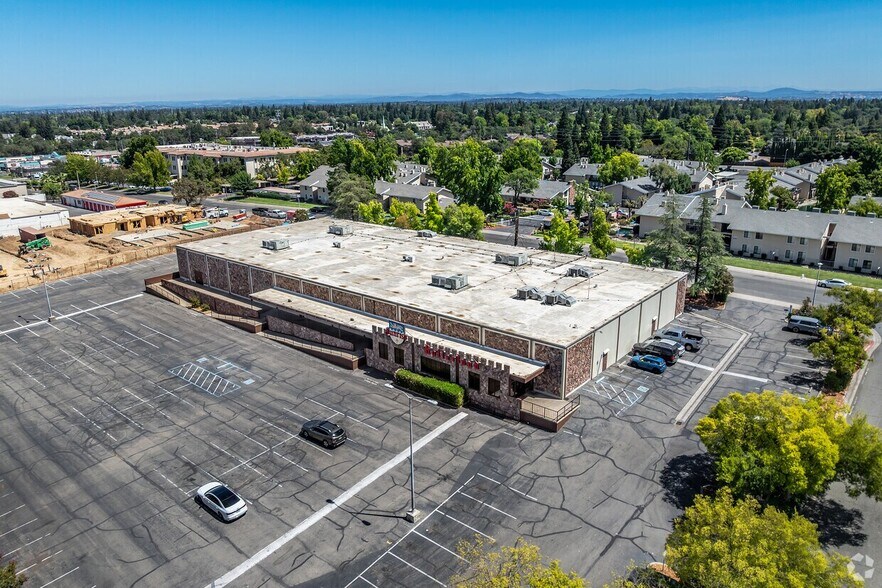 Primary Photo Of 6001 Sunrise Vista Dr, Citrus Heights General Retail For Sale