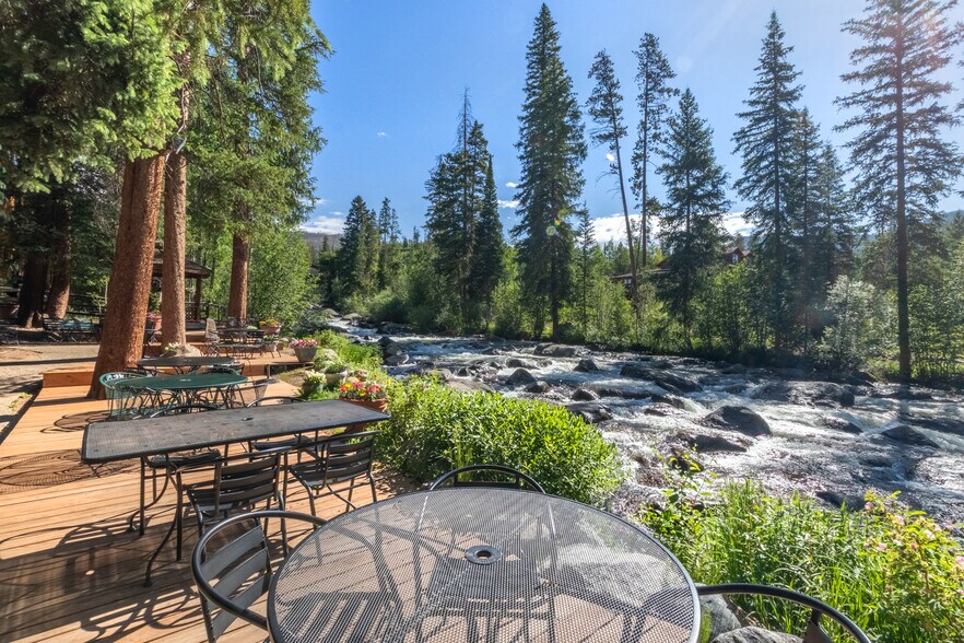 More Photos Of 210 Rapids Ln, Grand Lake Restaurant For Sale