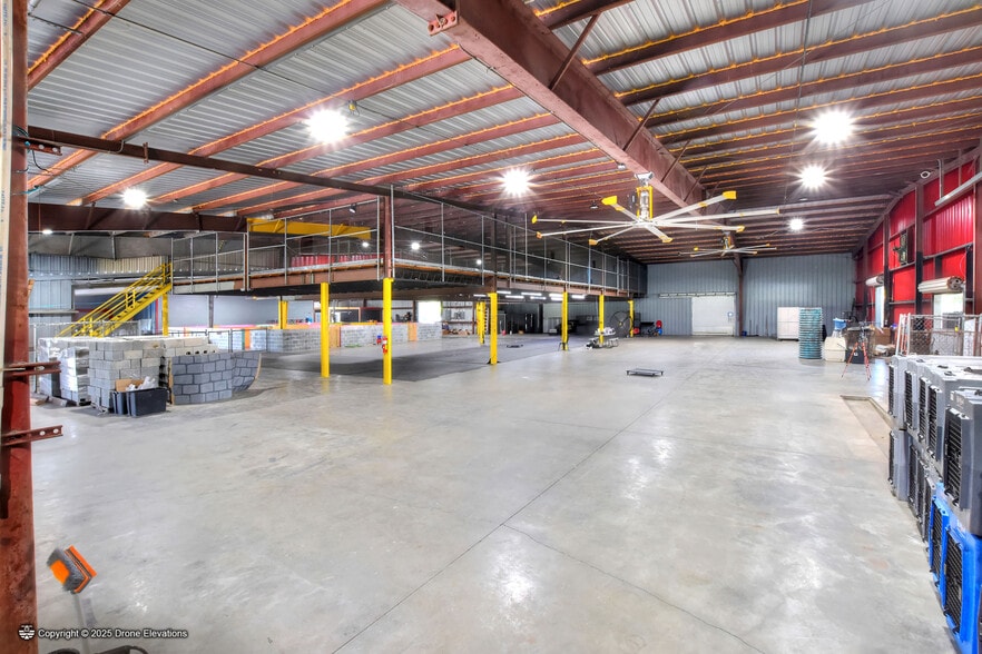 More Photos Of 3701 E Trapnell Rd, Plant City Distribution For Sale