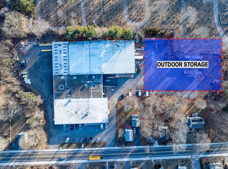 More Photos Of 145 Union St, Holbrook Warehouse For Lease