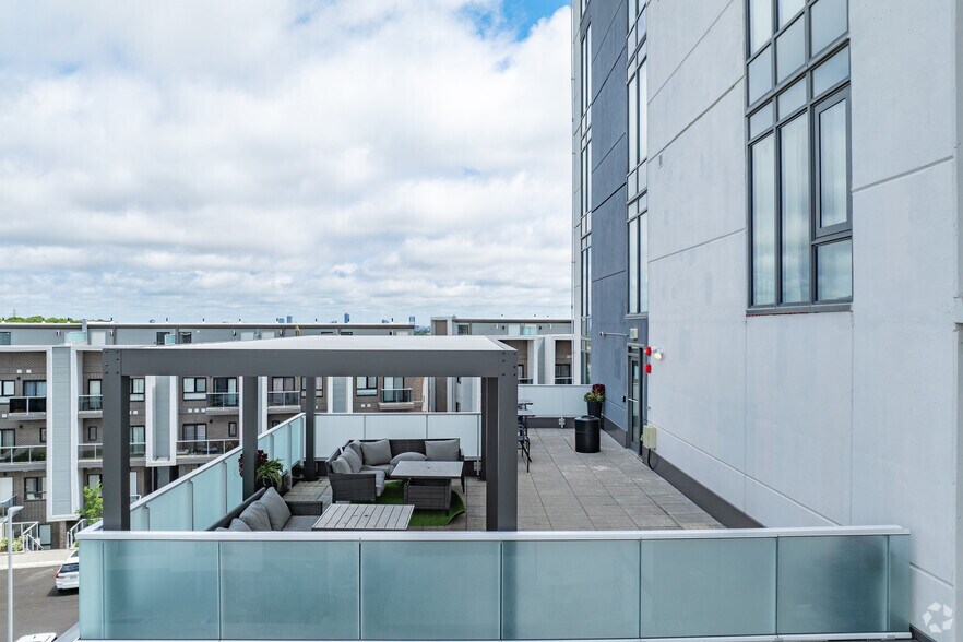 More Photos Of 1442 Highland Rd W, Kitchener Apartments For Lease