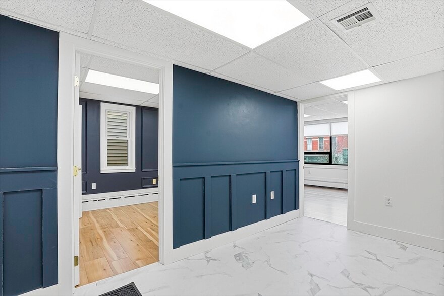 More Photos Of 10-16 South St, Westborough Office For Sale