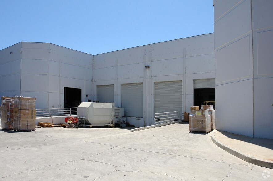 Primary Photo Of 685 E Cochran St, Simi Valley Research And Development For Lease