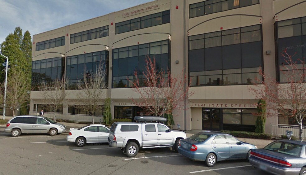 More Photos Of 1241 State St, Salem Office For Sale