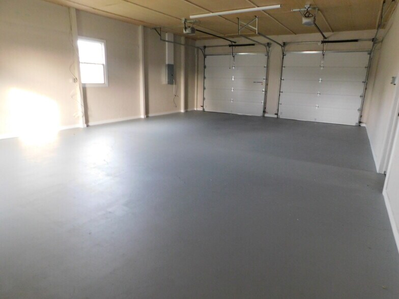 More Photos Of 1177 Route 100, Bechtelsville Warehouse For Lease