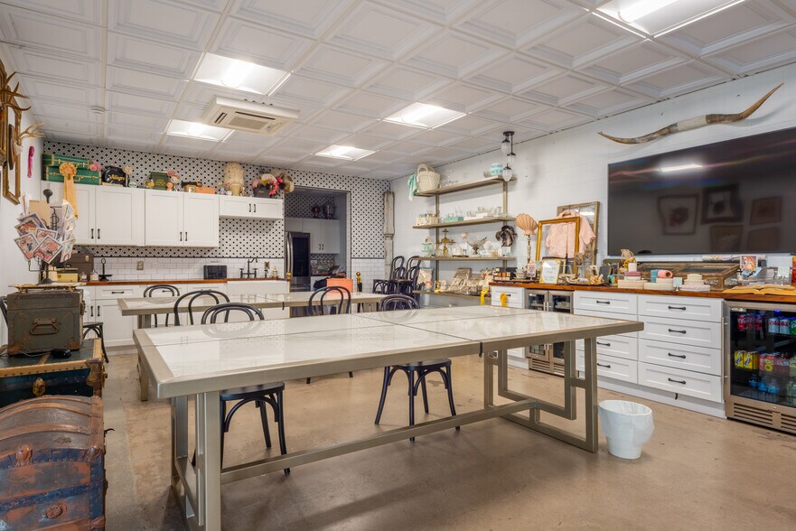 More Photos Of 37 S Water St, Henderson Office Residential For Lease