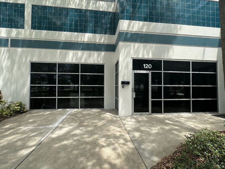 More Photos Of 9777 Satellite Blvd, Orlando Warehouse For Lease
