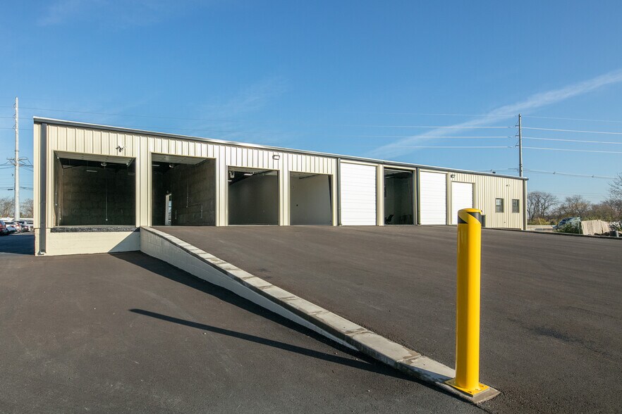 More Photos Of 1180 Finney Dr, Lexington Light Distribution For Lease