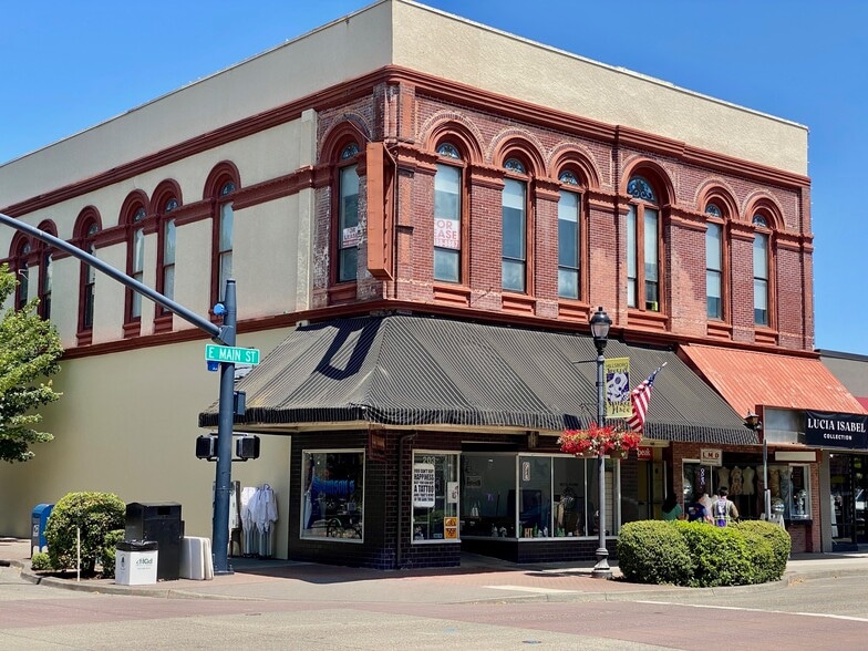 Primary Photo Of 203-207 E Main St, Hillsboro Storefront Retail Office For Sale