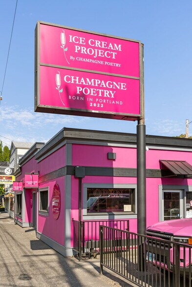 More Photos Of 3341-3343 SE Hawthorne Blvd, Portland Freestanding For Sale