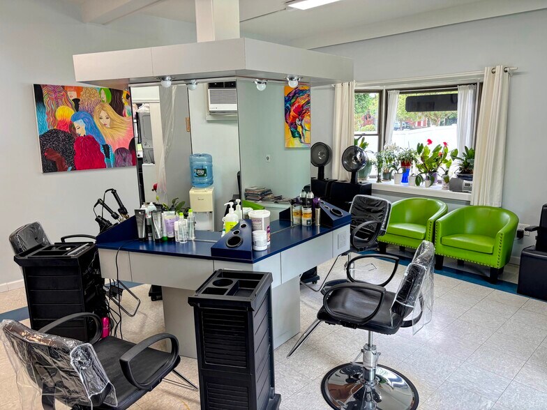 More Photos Of 171 Main St, Deep River Storefront Retail Residential For Lease