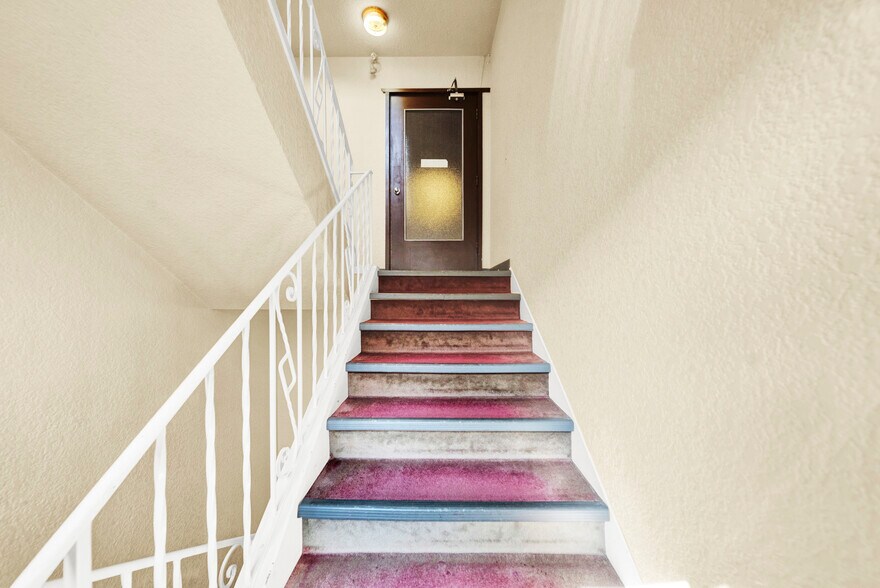 More Photos Of 3719 W 8th Av, Vancouver Apartments For Sale