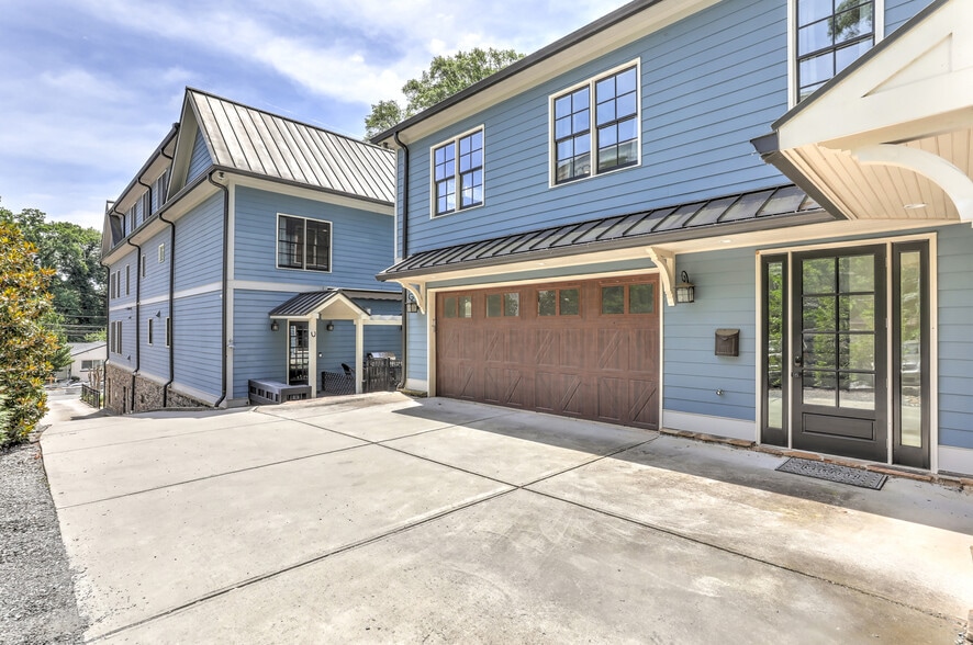 More Photos Of 2972 Lookout Pl NE, Atlanta Office Residential For Sale