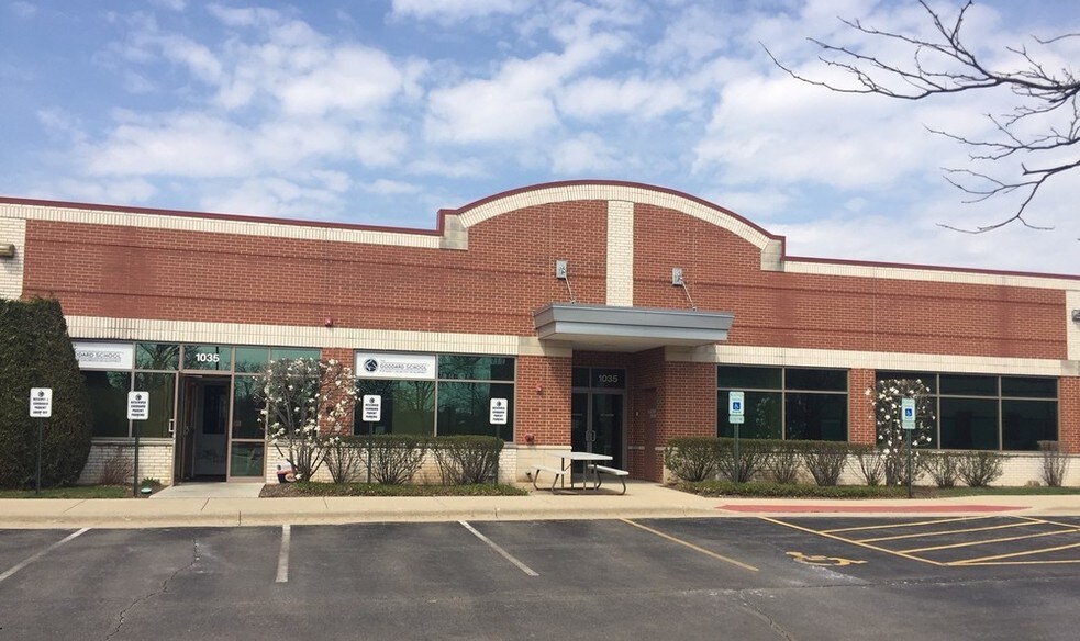 More Photos Of 1031-1041 E Woodfield Rd, Schaumburg Medical For Lease