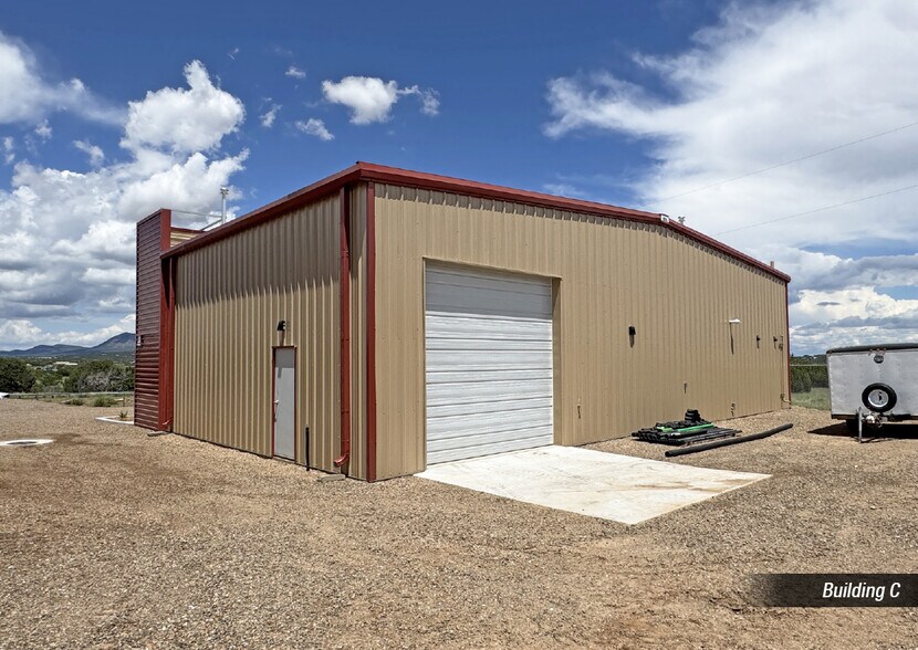 More Photos Of 1376 NM 333, Tijeras Warehouse For Lease