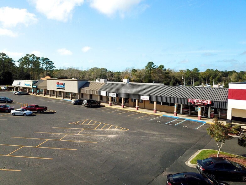 More Photos Of 1458 S 6th St, Macclenny Storefront For Lease