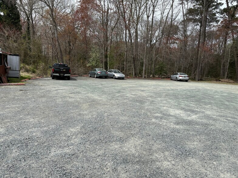More Photos Of 36125 Zion Church Rd, Frankford Restaurant For Sale