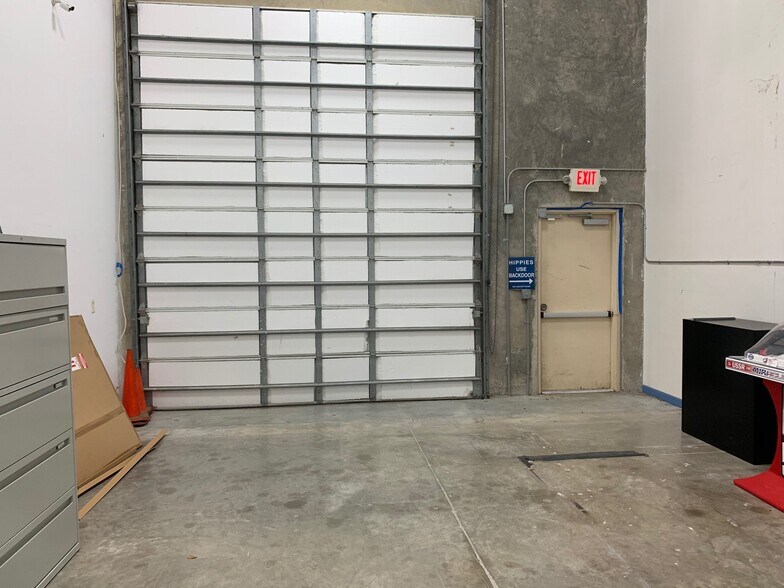 More Photos Of 3445-3499 High Ridge Rd, Boynton Beach Warehouse For Lease