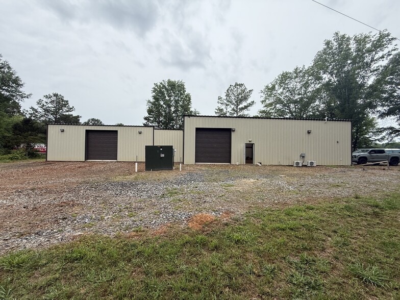 Primary Photo Of 125 Payne Rd, Anderson Light Manufacturing For Lease