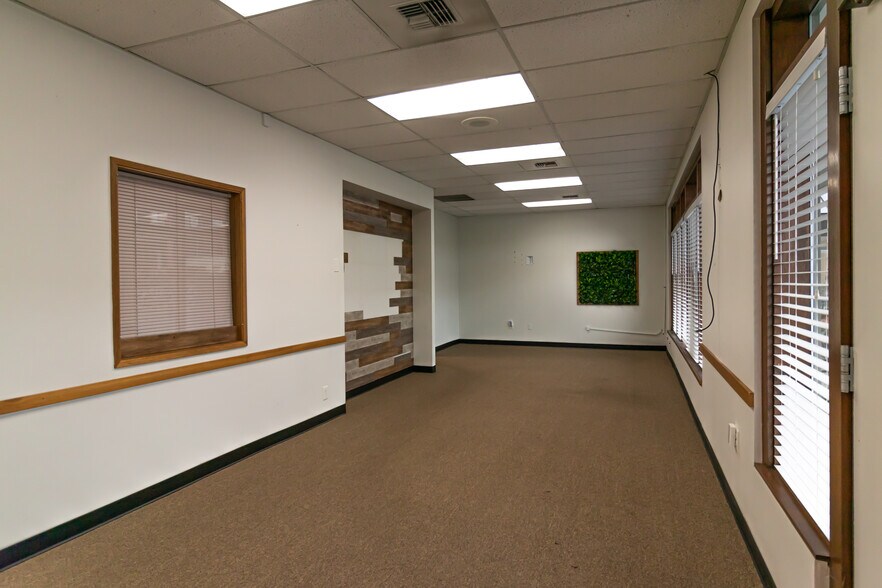 More Photos Of 6610 NE 181st St, Kenmore Medical For Lease