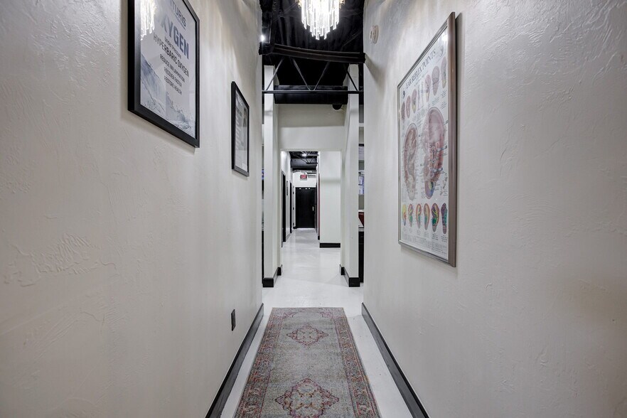 More Photos Of 6500 N Meridian Ave, Oklahoma City Medical For Sale