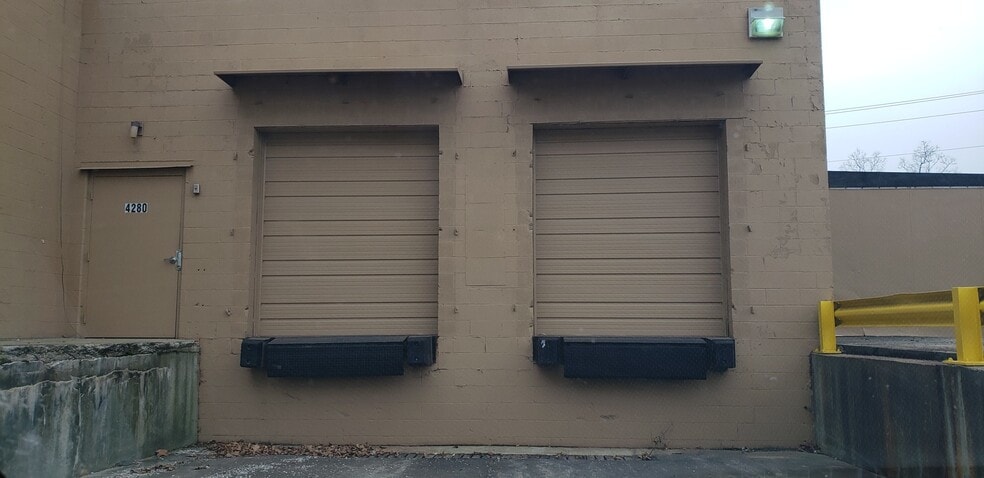 More Photos Of 4249 E Square Dr, Columbus Unknown For Lease