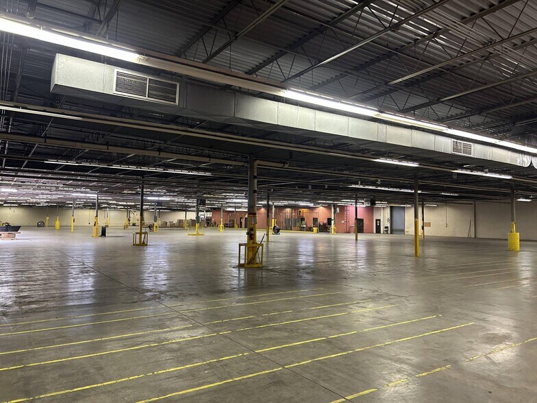 More Photos Of 633 Scottland Rd, Dillon Distribution For Lease