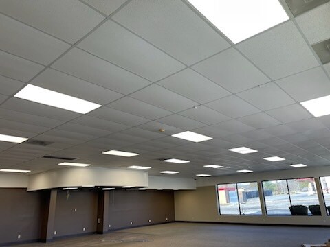 More Photos Of 1407 E Stone Dr, Kingsport Freestanding For Lease