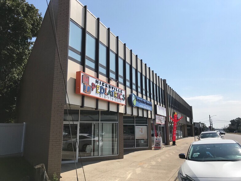 More Photos Of 535 S Broadway, Hicksville Office For Lease