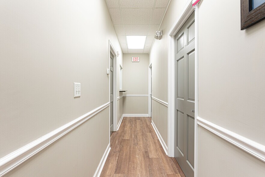 More Photos Of 12959 Palms West Dr, Loxahatchee Medical For Sale