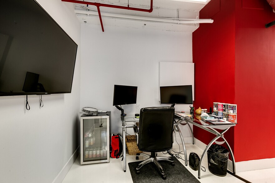 More Photos Of 14 NE 1st Ave, Miami Office For Lease