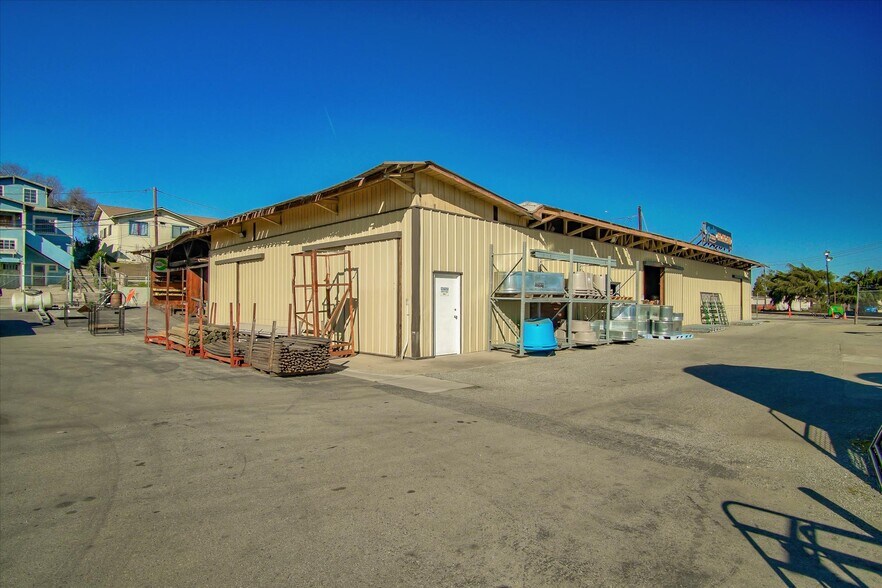 More Photos Of 354 1st St, Hollister Freestanding For Sale