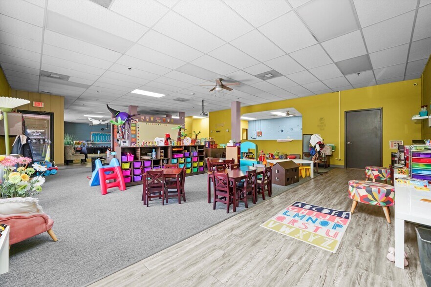 More Photos Of 14721 Kilbourne Ave, Midlothian Schools For Sale